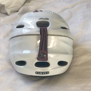 Giro women’s snowboard helmet
